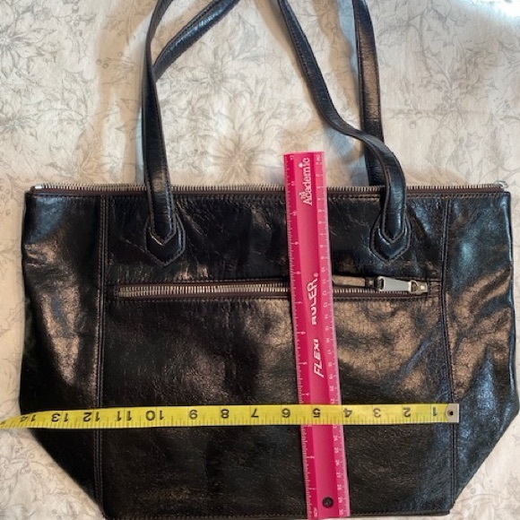 HOBO Handbags - Purse/Tote, HOBO Brand, black, leather, extended 17”, not extended 12”